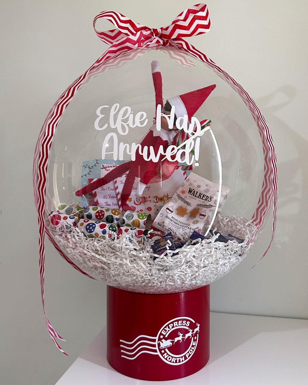 Elf on the Shelf arrival balloons,